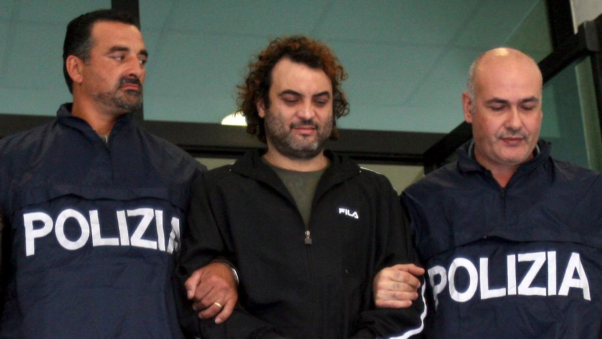 Magersucht vorgetäuscht: Mafiaboss flieht aus Klinik - ntv.de