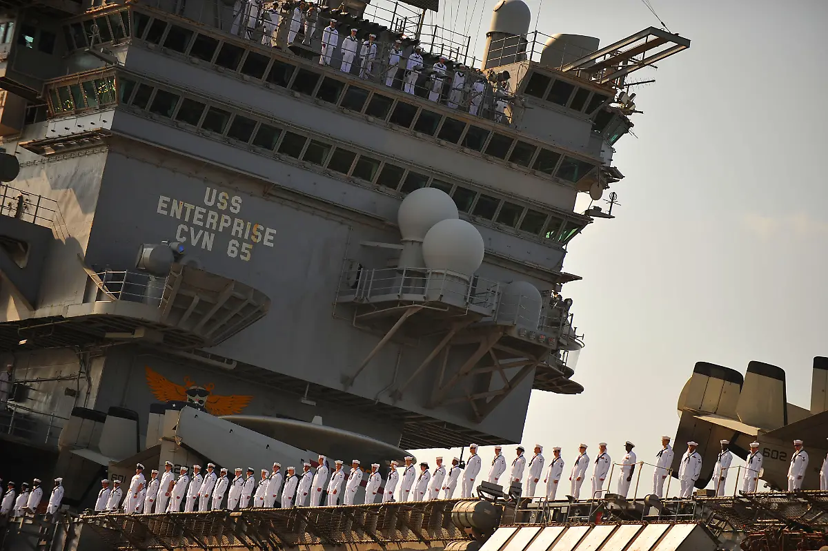 110713-N-YR391-034-enterprise