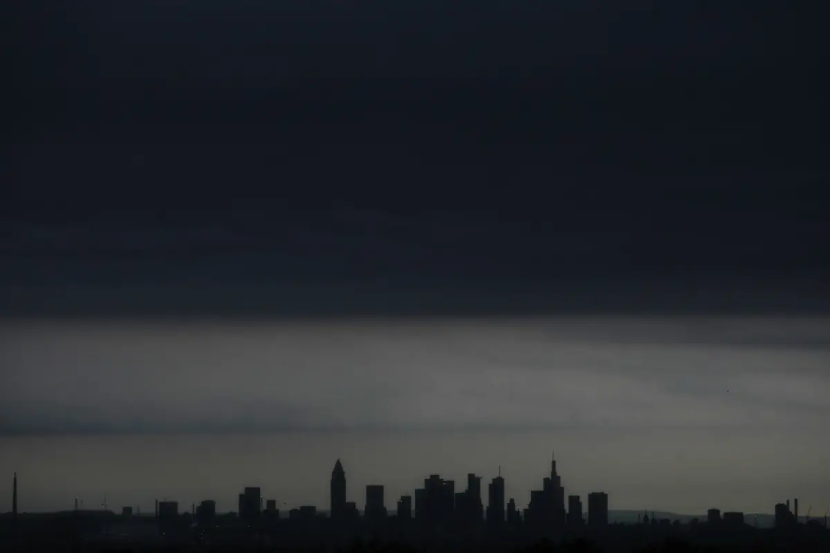 304i2056-jpg556422455567843398