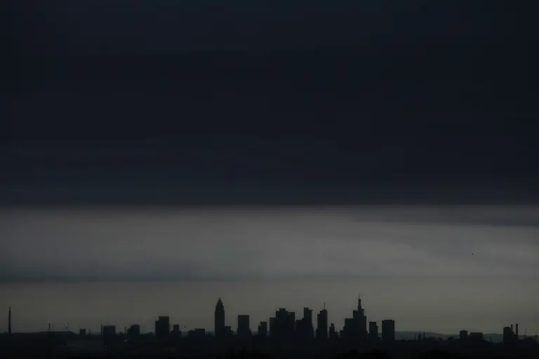 304i2056-jpg556422455567843398