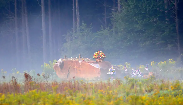 2011-09-11T155842Z-01-SHK115-RTRMDNP-3-SEPT11-JPG9131030888860095508