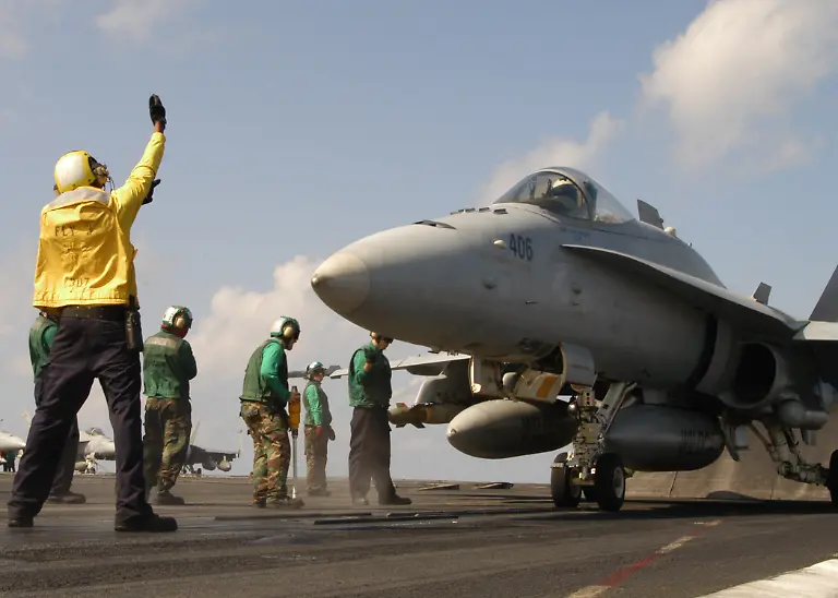 070218-N-8446A-001-DwDE