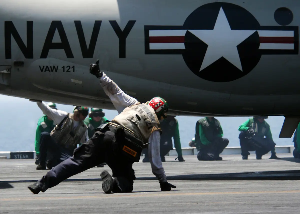 100503-N-9537D-001-DwDE