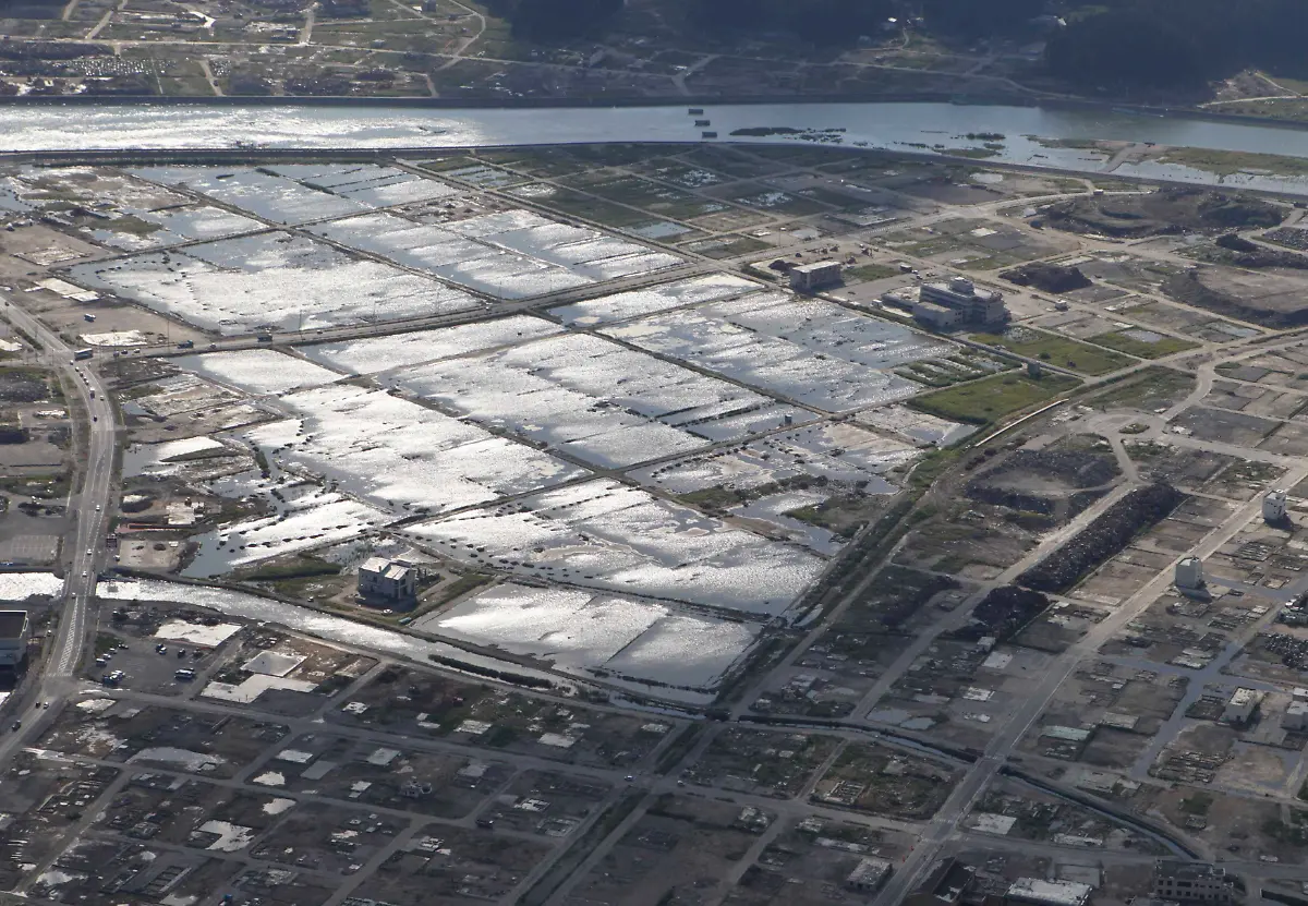 2011-09-07T133621Z-01-TOK606-RTRMDNP-3-JAPAN-JPG9093389928955298816