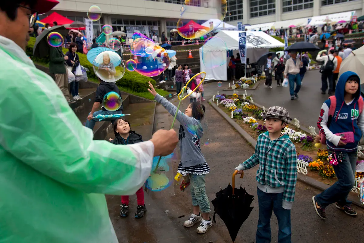 1314849924-jpg2697621136119476518