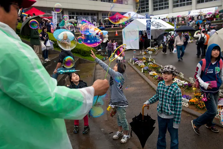 1314849924-jpg2697621136119476518