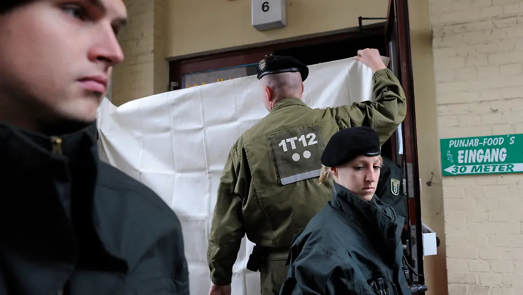 1315474818-jpg1362125286854249860