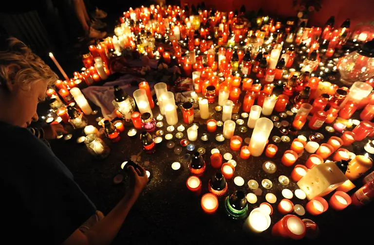 2011-09-07T193309Z-01-STO08-RTRMDNP-3-SLOVAKIA-JPG5256863087623563626