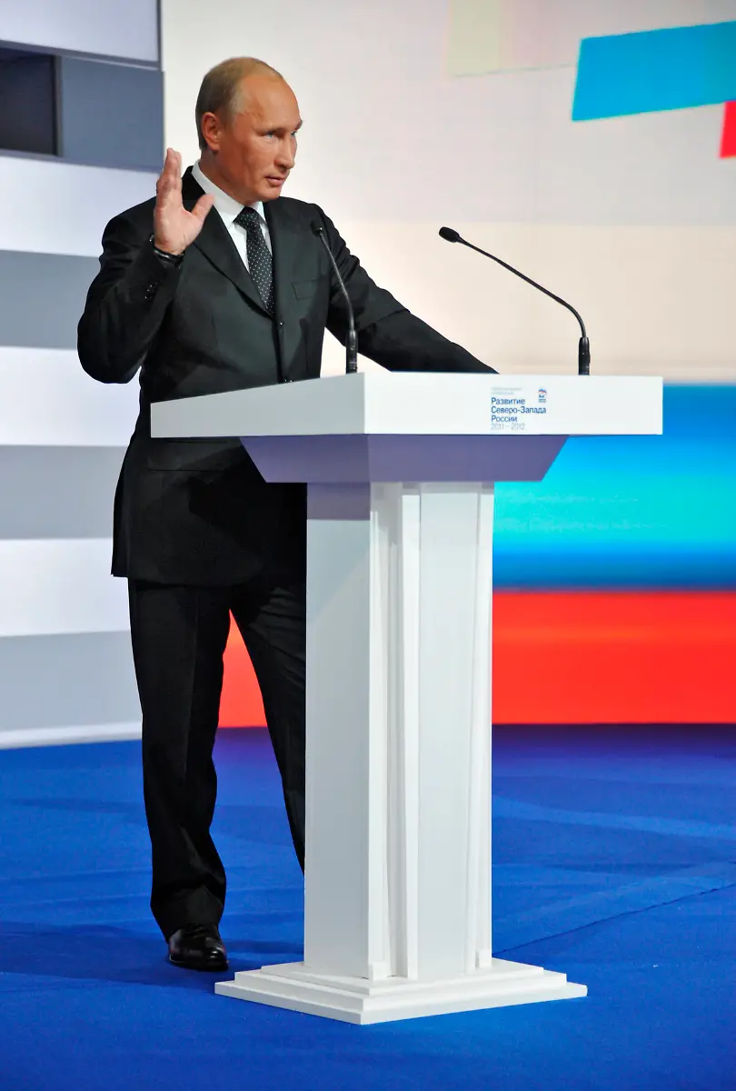 2011-09-05T134822Z-01-MOS08-RTRMDNP-3-RUSSIA-JPG7968460190653297080