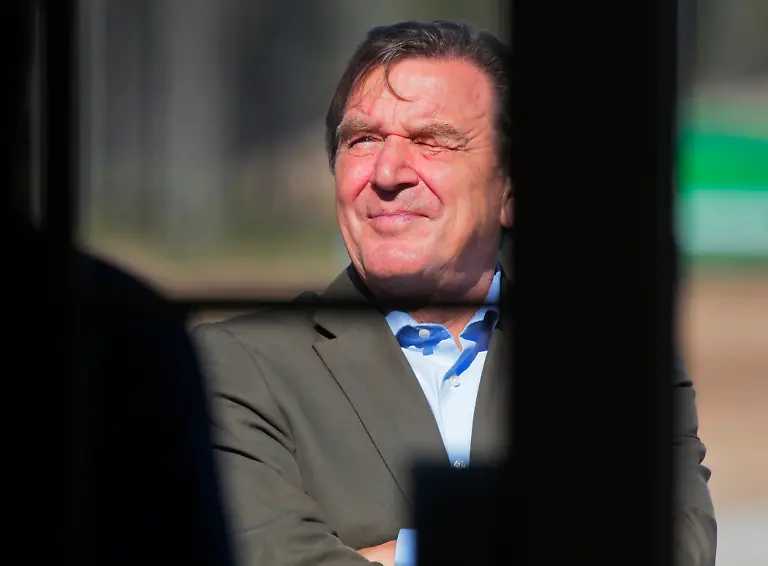 DAB1243-20110906-jpg5634030250393534081