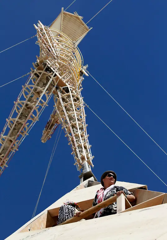 2011-09-01T051241Z-01-BRC03-RTRMDNP-3-USA-BURNINGMAN-JPG4986929919733553190