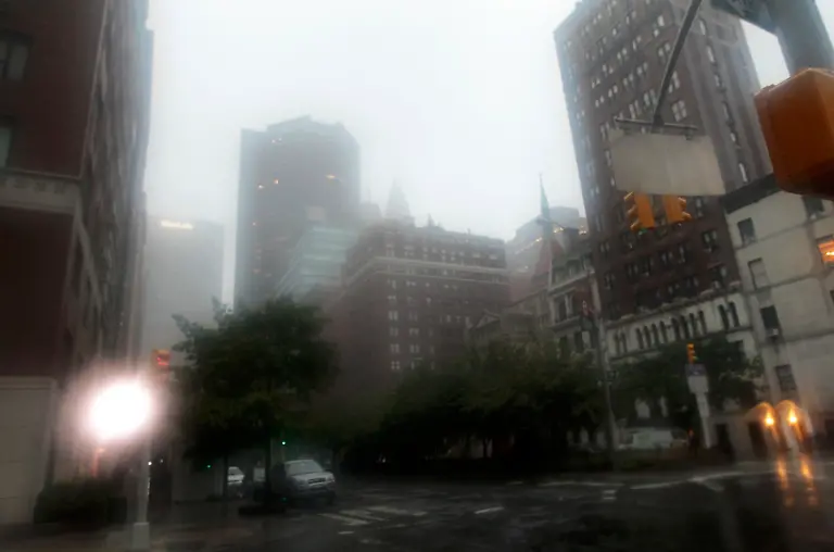 2011-08-28T133617Z-01-NYK503-RTRMDNP-3-STORM-IRENE-JPG2470293404510244290