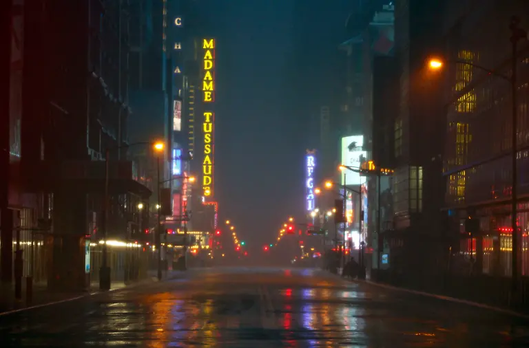 2011-08-28T141625Z-01-NYK506-RTRMDNP-3-STORM-IRENE-JPG3352038963549931370