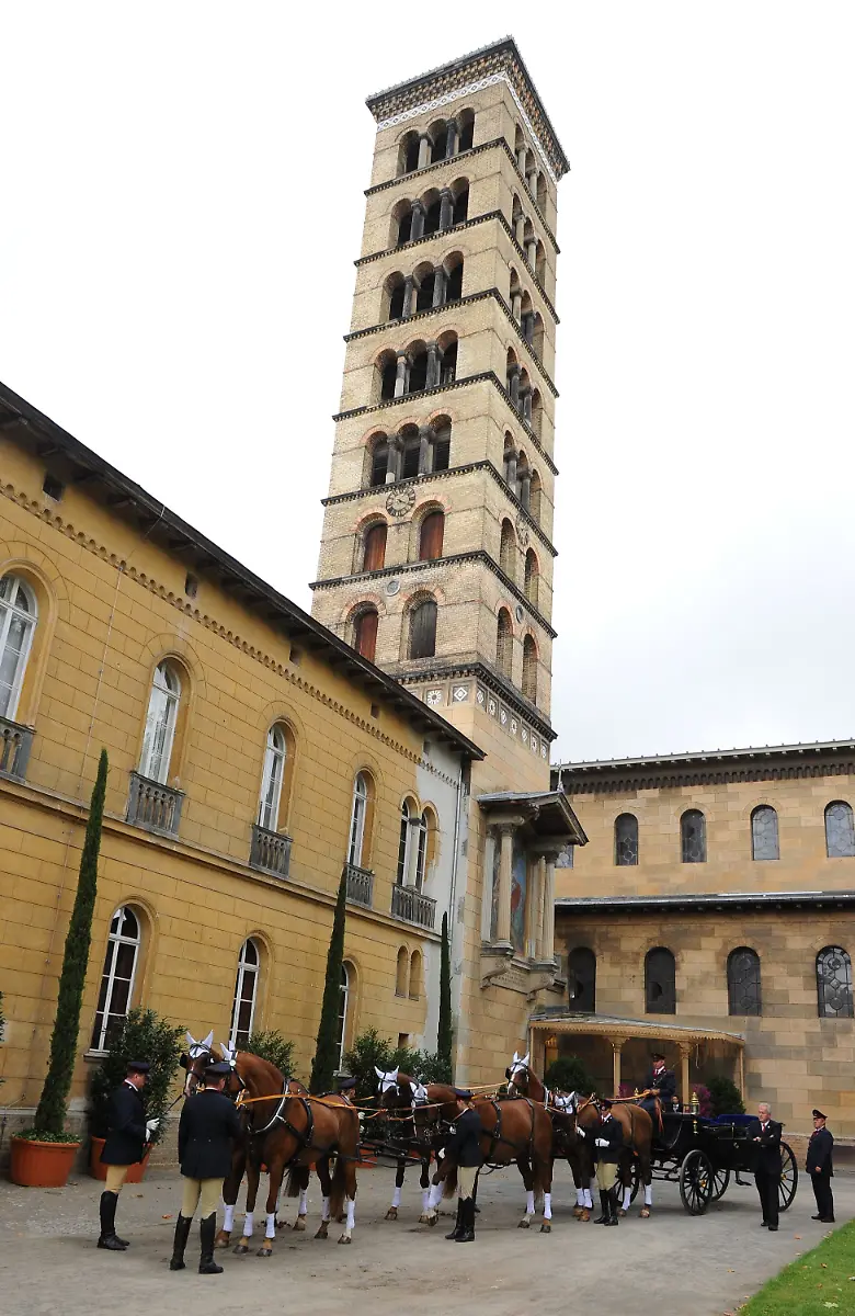 2zuh4248-jpg3826923847691854914