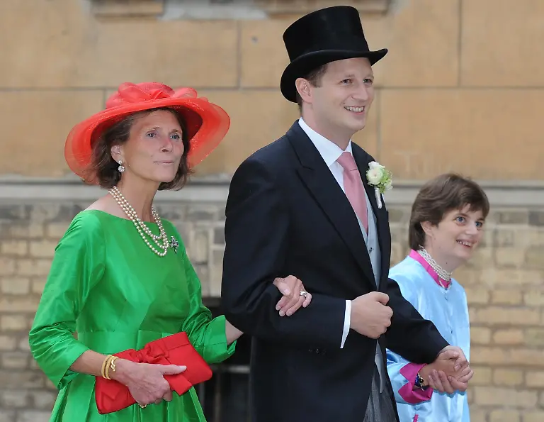 2zud5355-jpg2134726044998045774