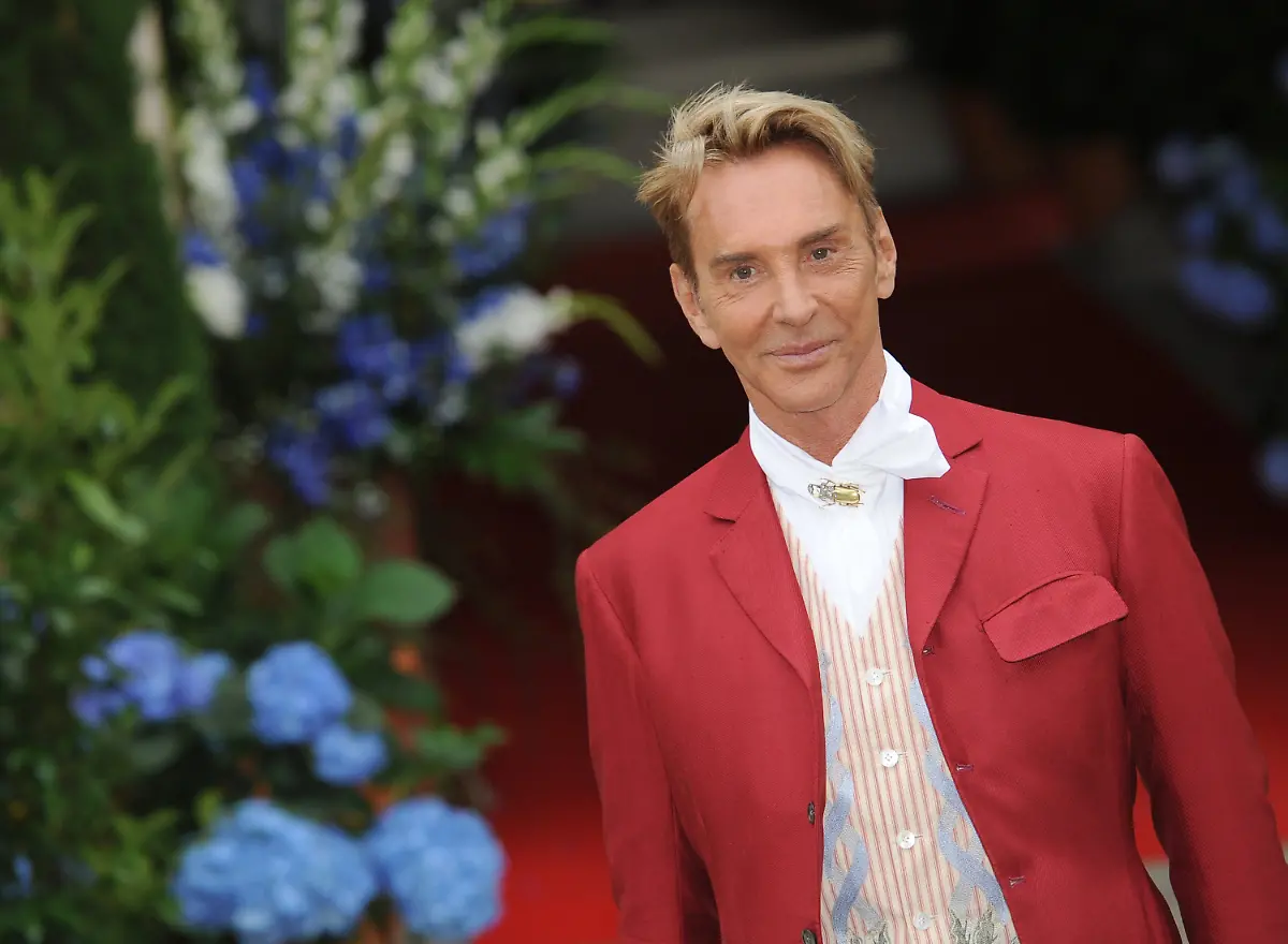 2zuf3048-jpg9204749139135483295