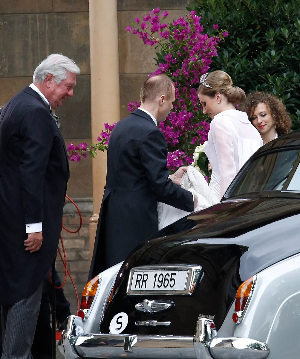 2011-08-27T101914Z-01-TOB01r-RTRMDNP-3-GERMANY-JPG8139747444317624581