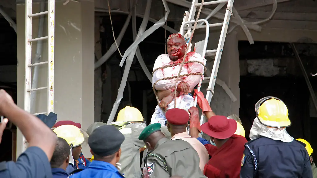 DAB2122-20110826-jpg5589314692307225191