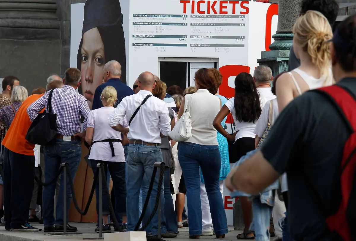 2011-08-25T113102Z-01-TOB02-RTRMDNP-3-GERMANY-JPG7533743214097375921