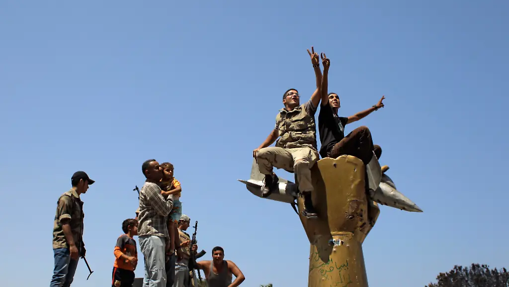 DAB1661-20110824-jpg1997609281102950094