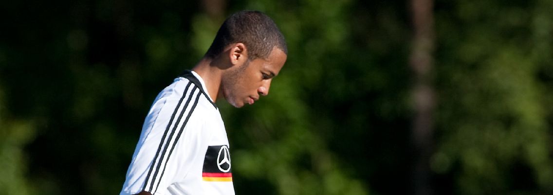 Der Abräumer: Dennis Aogo.