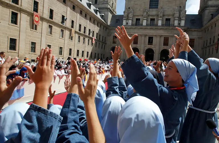 2011-08-19T133857Z-01-ACO01-RTRMDNP-3-POPE-SPAIN-JPG3738294751781155724