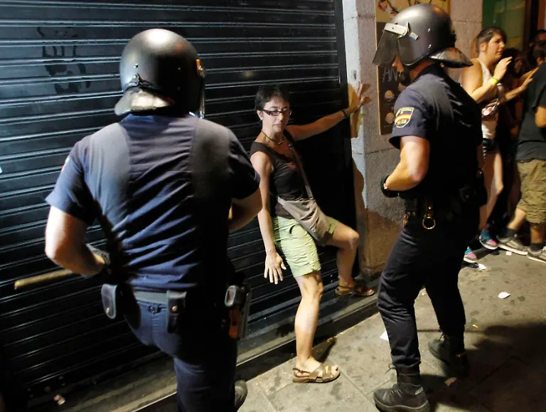2011-08-17T211646Z-01-PDH200-RTRMDNP-3-POPE-SPAIN-JPG3786886902354887135