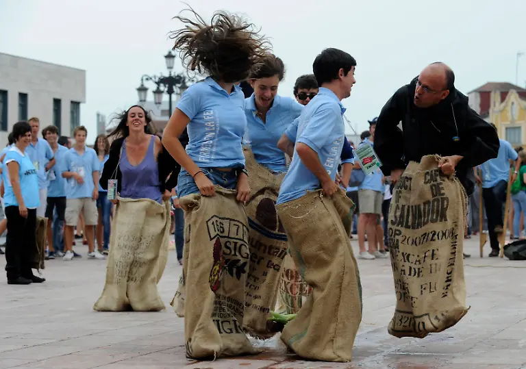 2011-08-14T155838Z-01-EAG08-RTRMDNP-3-SPAIN-JPG2697968750117571310