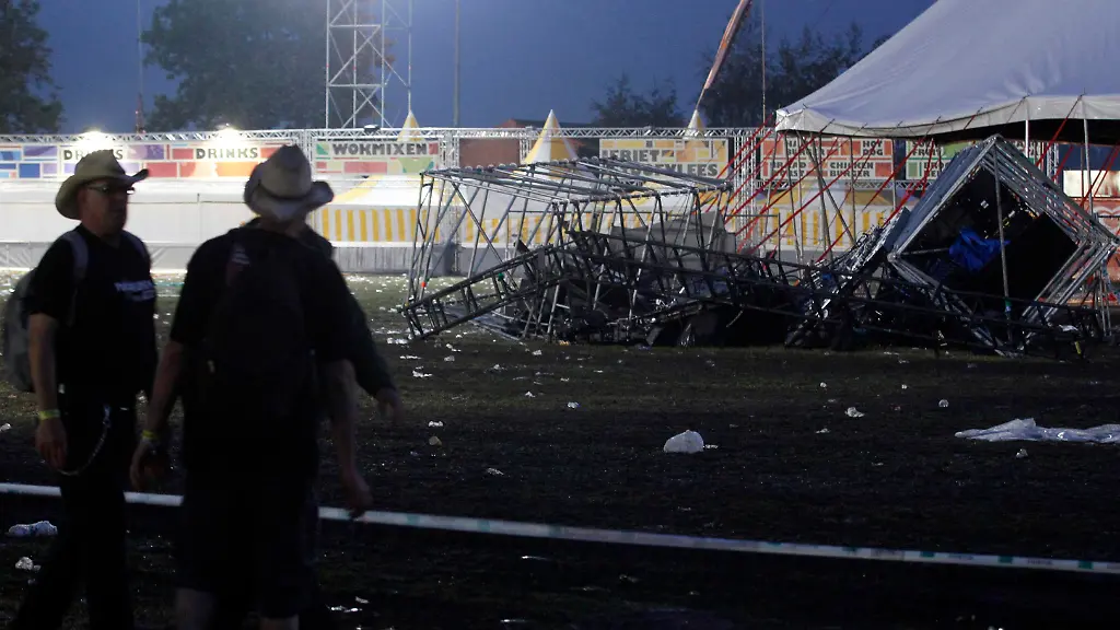 2011-08-18T200510Z-01-YH101-RTRMDNP-3-BELGIUM-FESTIVAL-JPG2628487559849414076