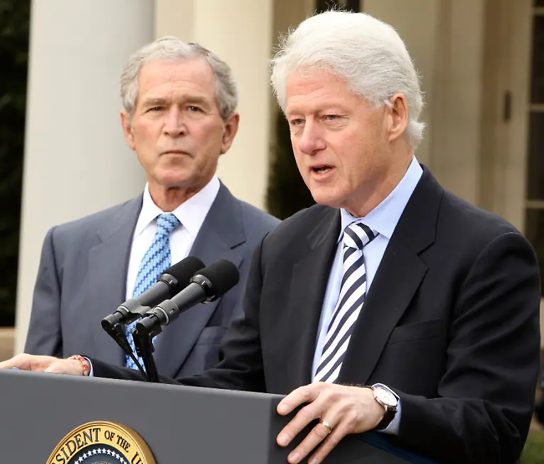 clinton-bush-haiti
