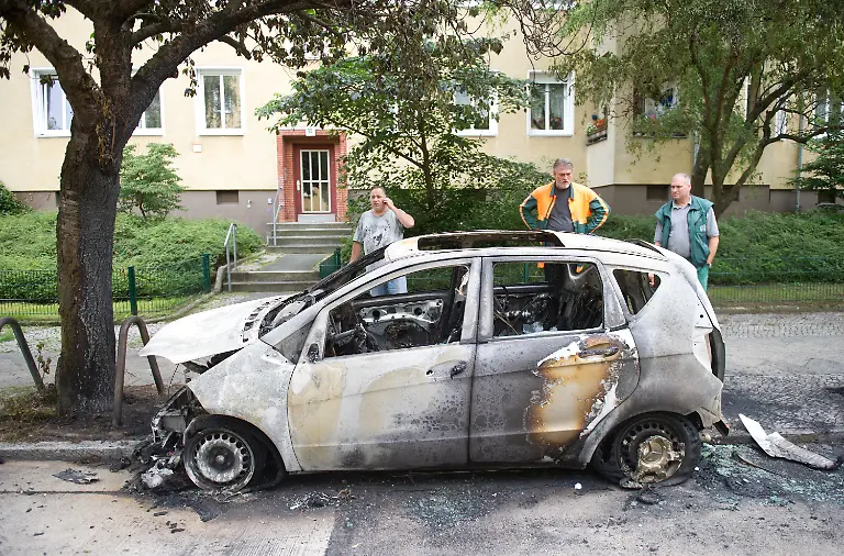 2zmz0306-jpg4291955066209709973