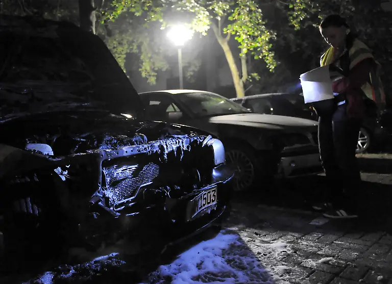 2zng0825-jpg7499947709287951642