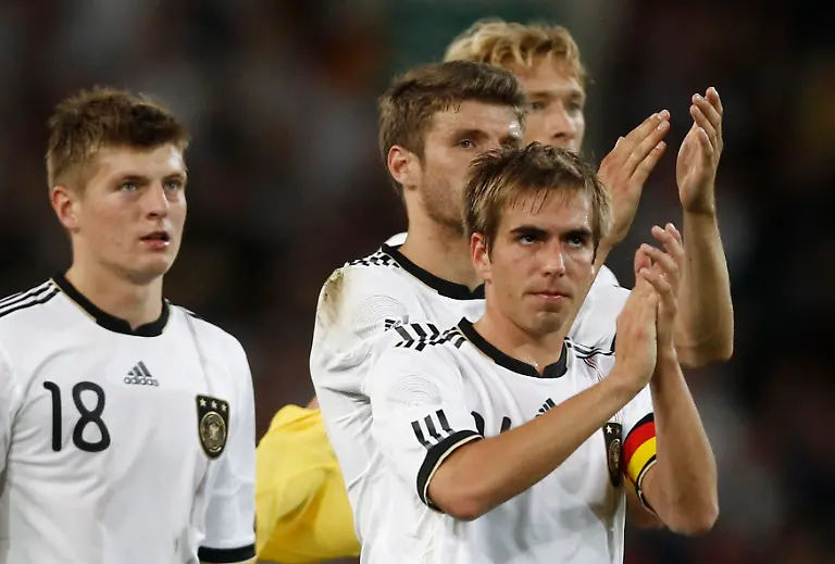 2011-08-10T213458Z-01-AD10-RTRMDNP-3-SOCCER-JPG7127960985926822378