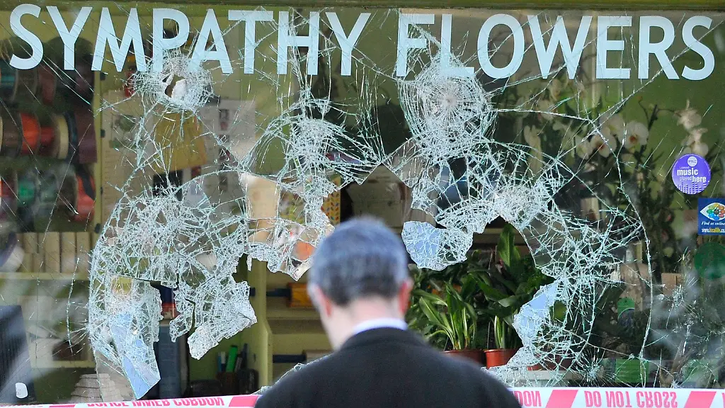 2011-08-09T114906Z-01-TOB508-RTRMDNP-3-BRITAIN-JPG2142396377718058220