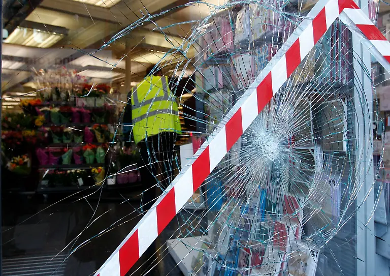 DAB0859-20110809-jpg6604726107751980977