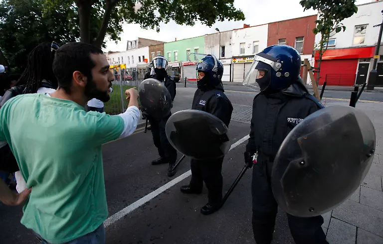 2zi11352-jpg8998974488630035409