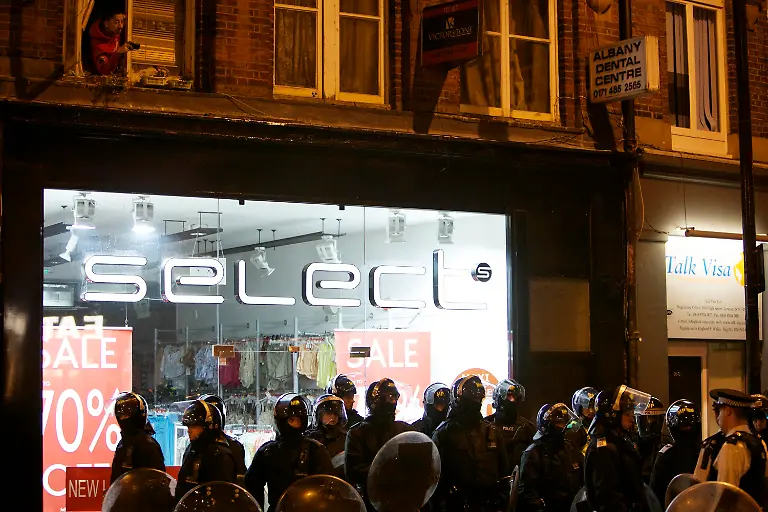 1312853324-jpg2293048456923780540