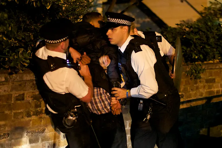 DAB0352-20110809-jpg7759217948153742740