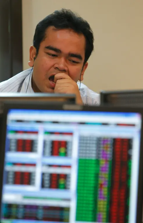 2011-08-08T072135Z-01-BEA03-RTRMDNP-3-MARKETS-SOUTHEASTASIA-STOCKS-JPG508764720673371932