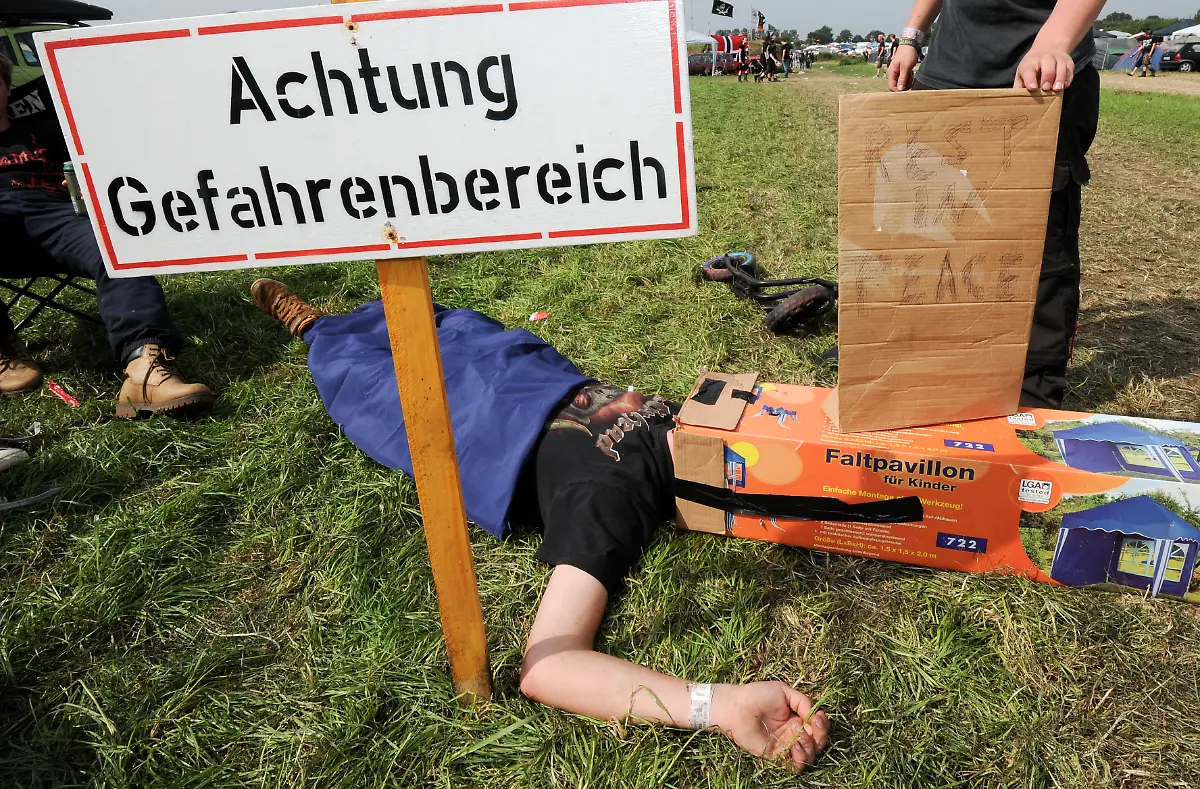 1312375408-jpg8222673610704389229