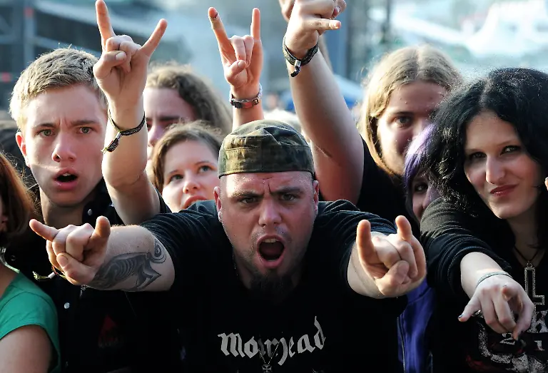 2zf81525-jpg4429129684111705904