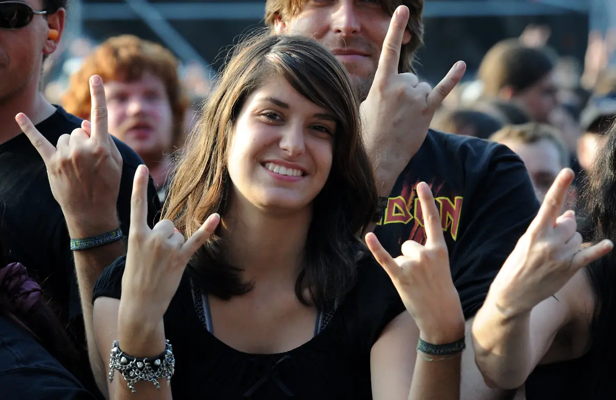 2zf80728-jpg1365193599412428039