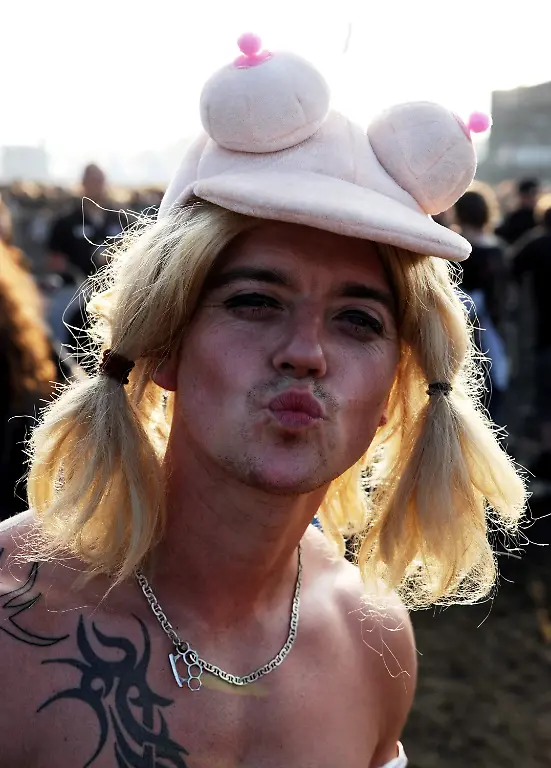 2zf81659-jpg3852719225446896022