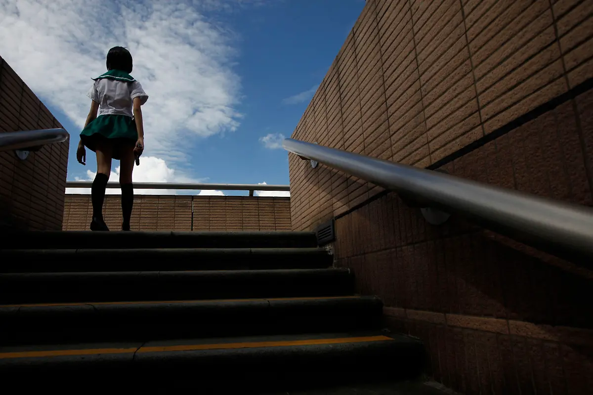 2011-07-31T105644Z-01-HKG106-RTRMDNP-3-HONGKONG-JPG4818353753290376967