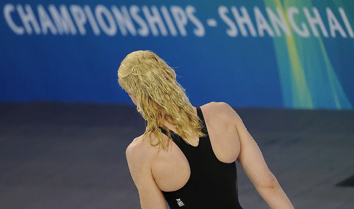 2za62228-jpg1297323251921858623