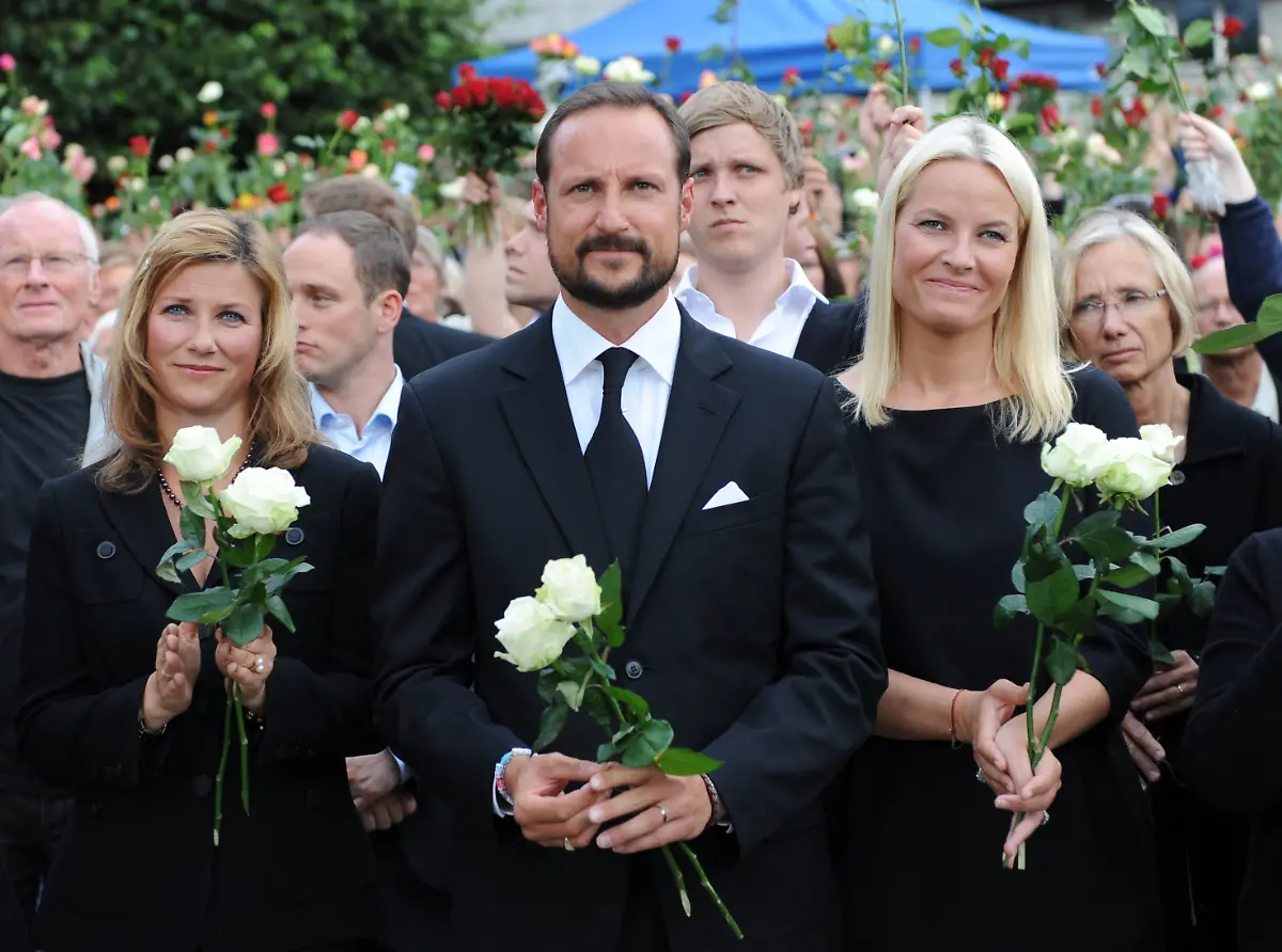 2z8l2434-jpg2560861064237101087