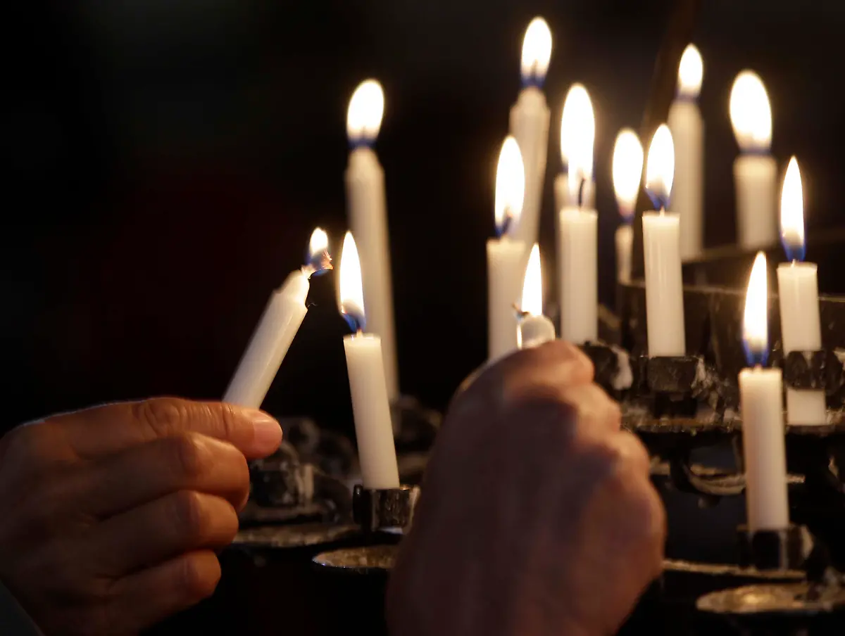 1311604823-jpg4375596807860578759