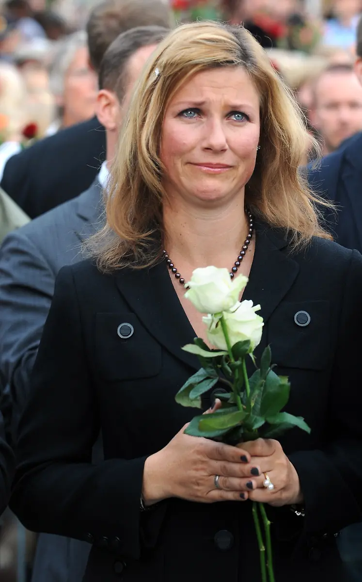 2z8k3658-jpg7147556546068484717