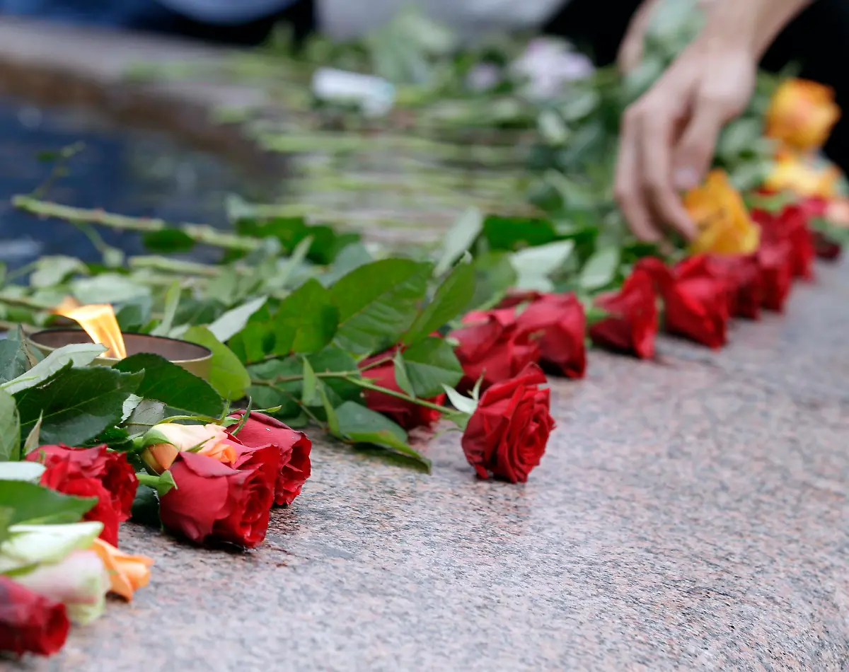 DAB3159-20110725-jpg1154936989725250061