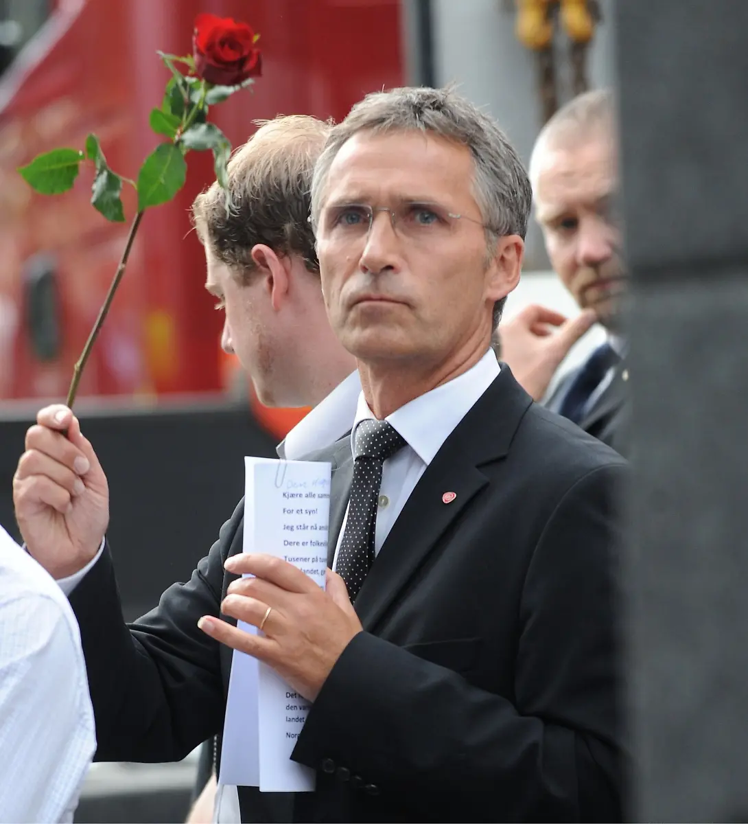 2z8l3955-jpg5236519485668303526